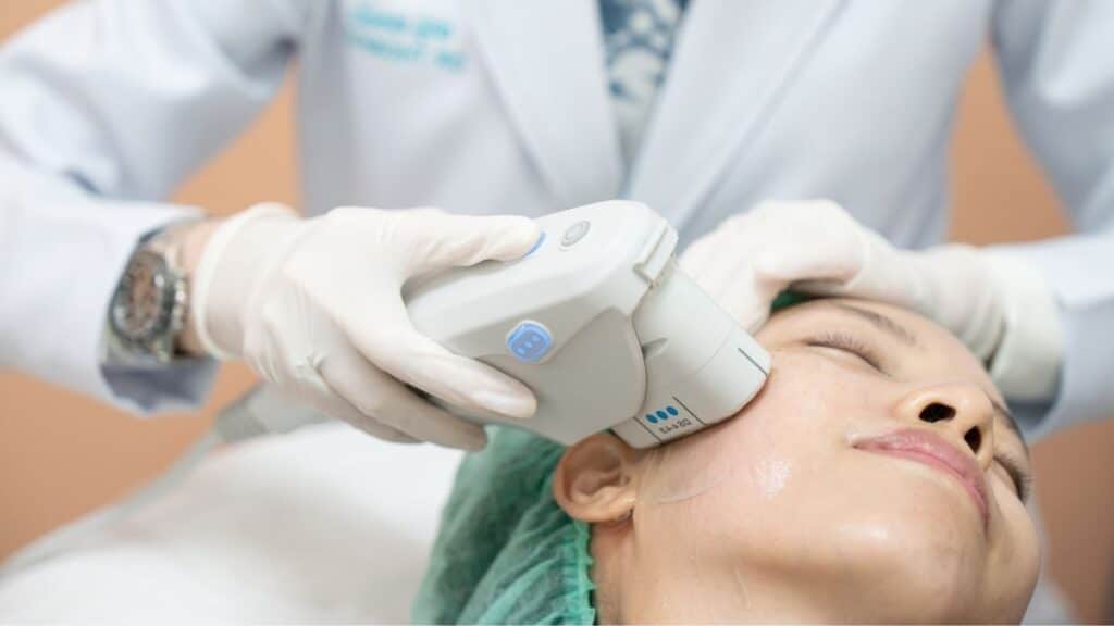 Ai nên làm hifu? Phụ nữ trên 30 là đối tượng phù hợp nên làm HIFU